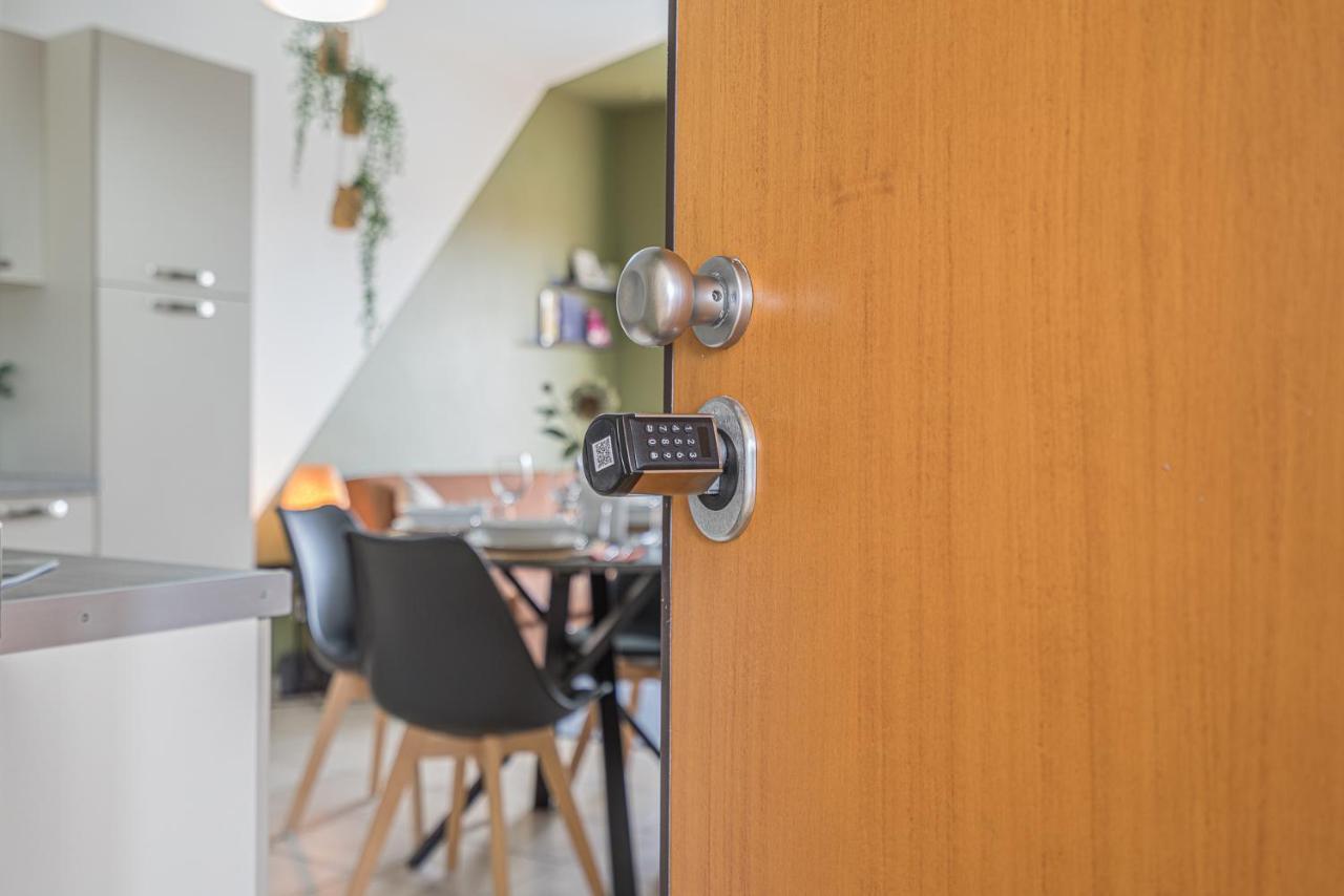Hygge Family Apartment - One Step Away From The Lake!!! Sirmione Eksteriør bilde