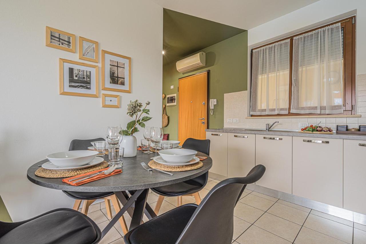 Hygge Family Apartment - One Step Away From The Lake!!! Sirmione Eksteriør bilde