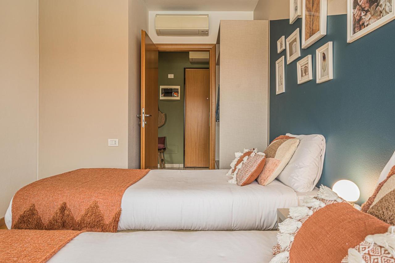 Hygge Family Apartment - One Step Away From The Lake!!! Sirmione Eksteriør bilde