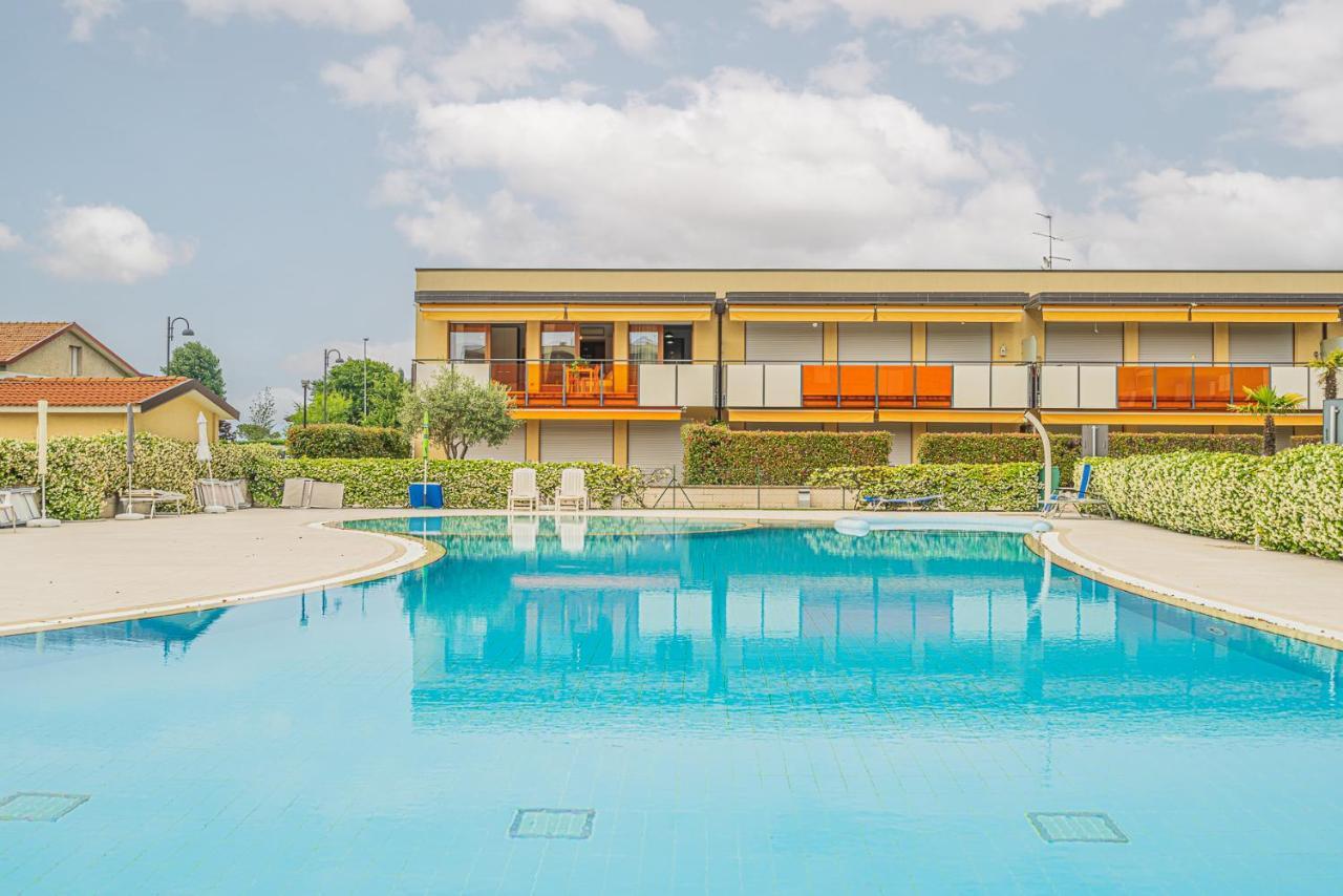 Hygge Family Apartment - One Step Away From The Lake!!! Sirmione Eksteriør bilde
