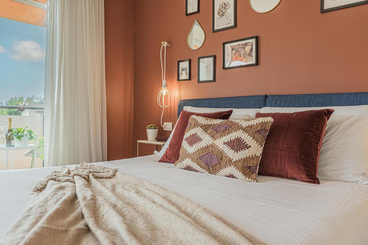 Hygge Family Apartment - One Step Away From The Lake!!! Sirmione Eksteriør bilde