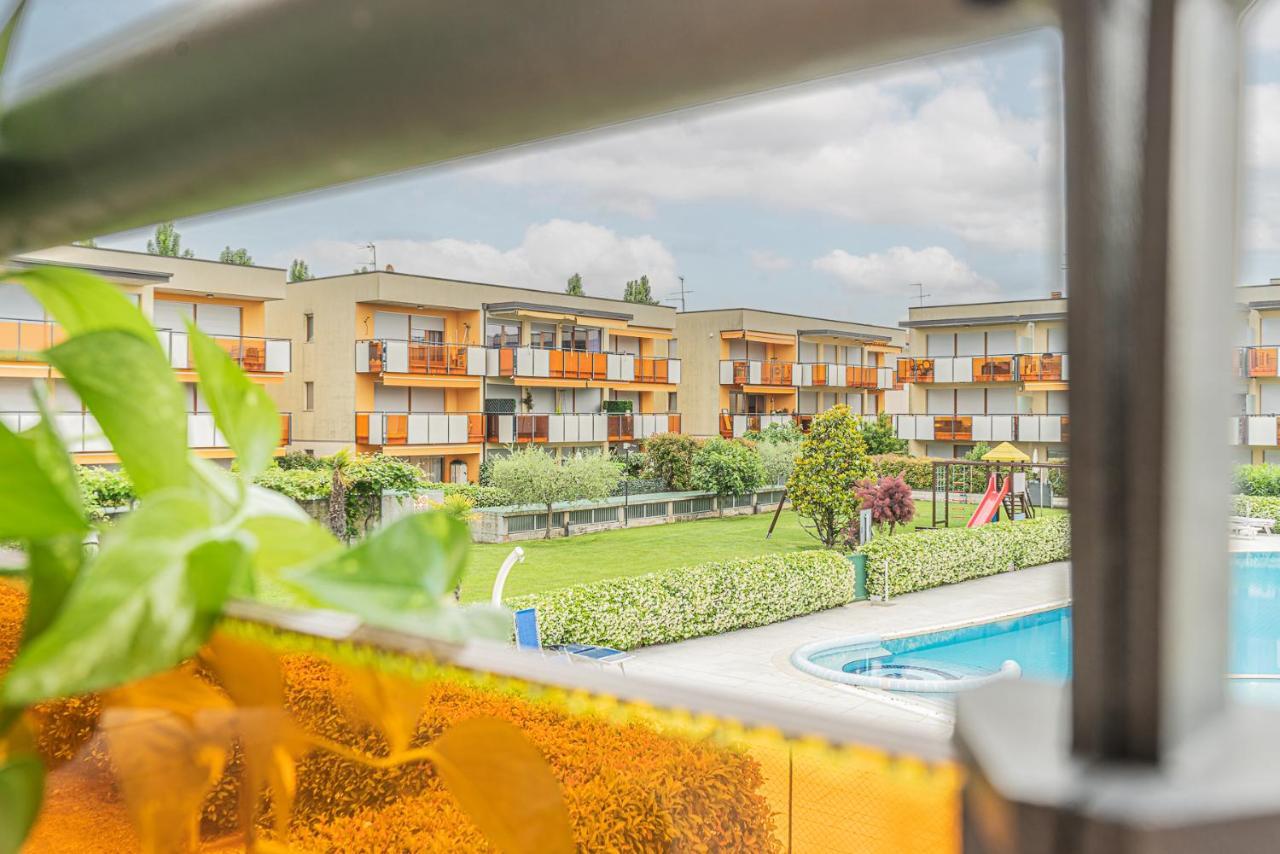 Hygge Family Apartment - One Step Away From The Lake!!! Sirmione Eksteriør bilde