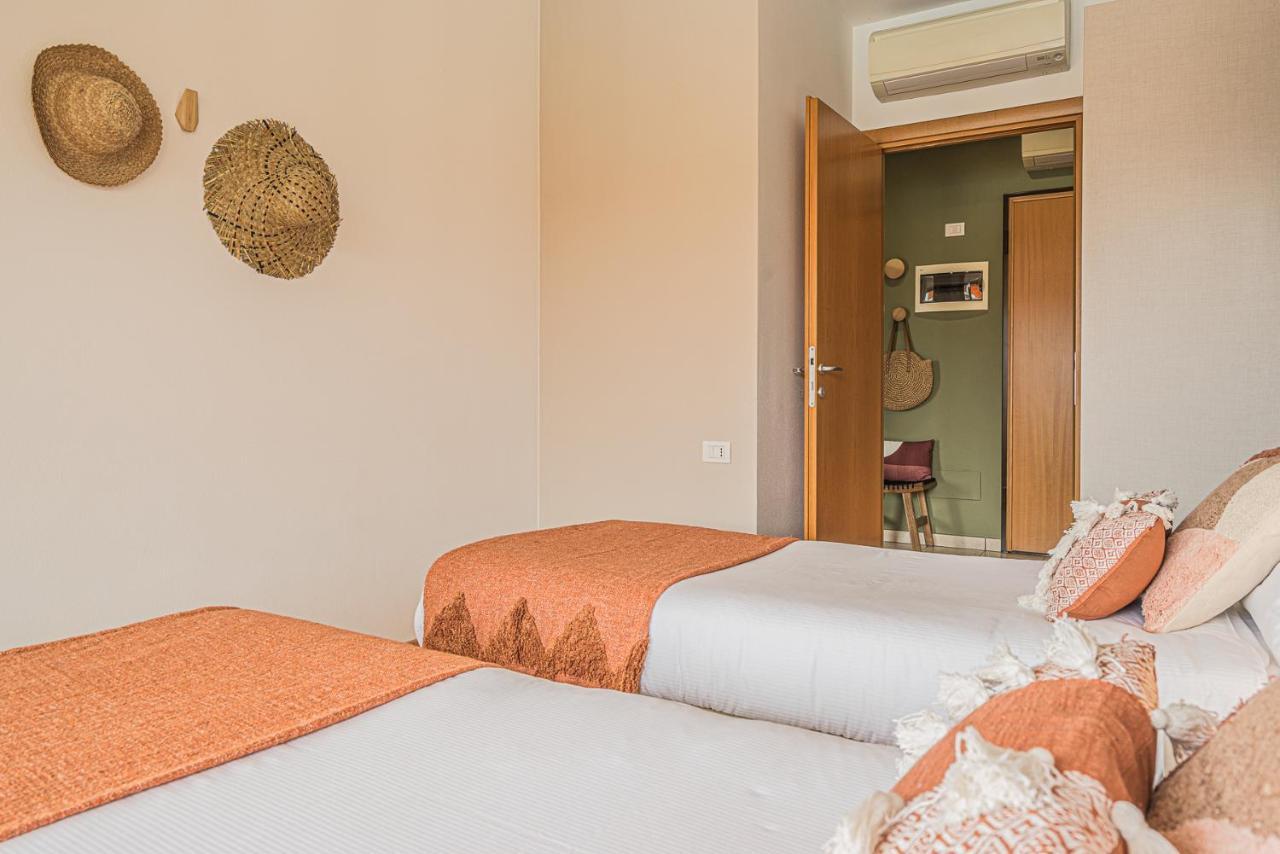 Hygge Family Apartment - One Step Away From The Lake!!! Sirmione Eksteriør bilde